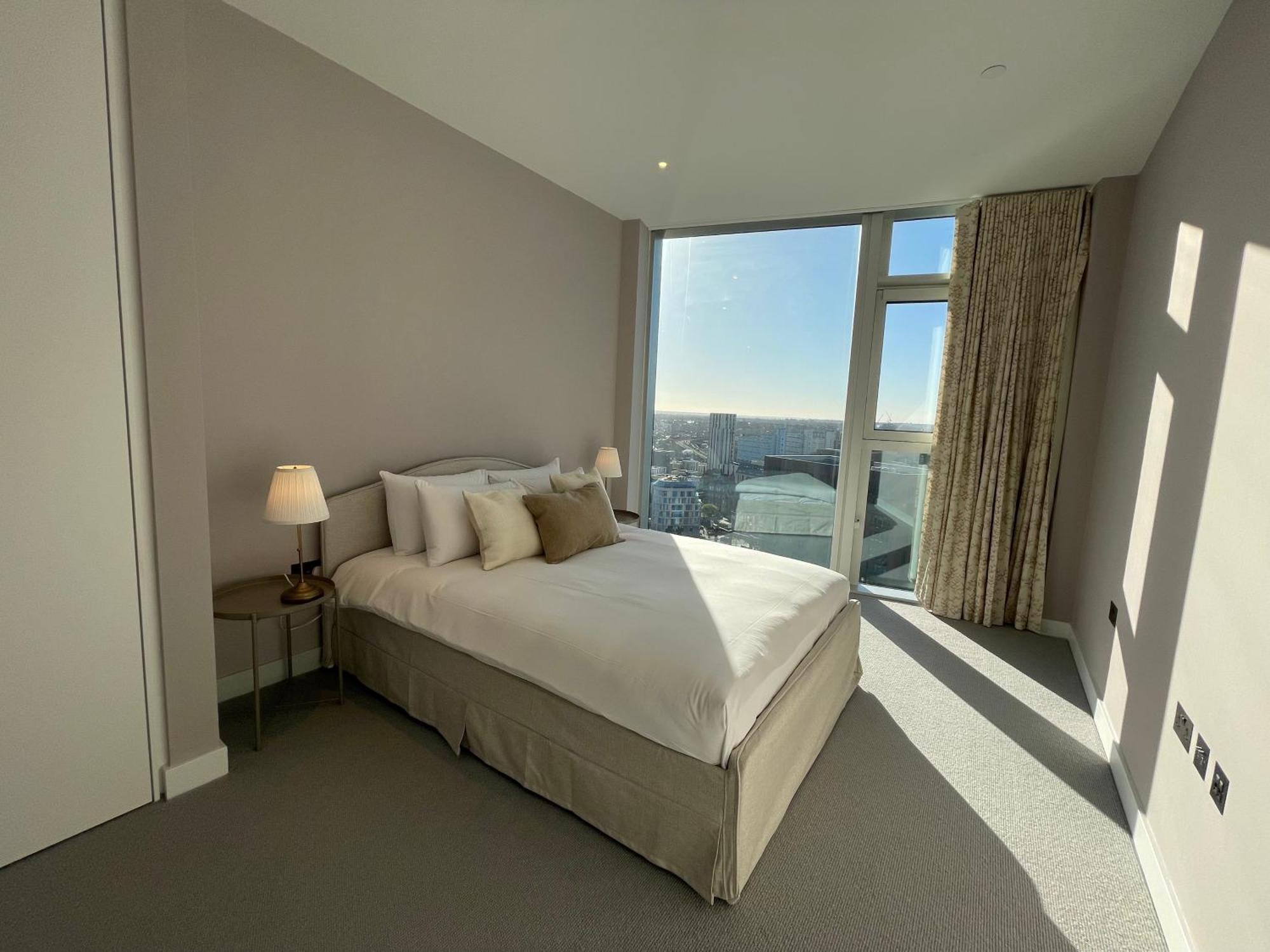 Battersea Power Apartments London Exterior photo